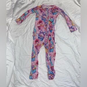 Bums & Roses 6-9 Month Ruffle Butt Zip Up Convertible Footie with grippy feet